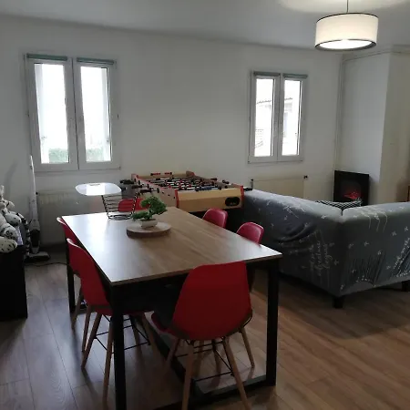 Grand T3 Avec Clim, Parking Et Terrasse Privative - Apartment *