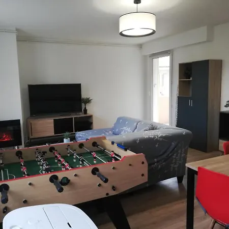 Apartment Grand T3 Avec Clim, Parking Et Terrasse Privative - *