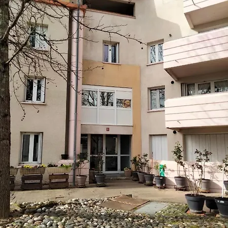 Grand T3 Avec Clim, Parking Et Terrasse Privative - Apartment *